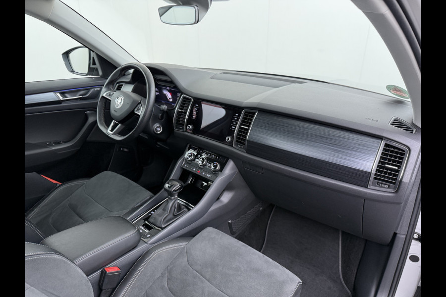 Škoda Kodiaq 1.5TSI Autom. Trekhaak Adap.Cruise Panoramadak Virtual Cockpit Camera Canton®-Audio Stoelverwarming 3-Zone Ecc Navi Apple Carpla Led Lmv Bluetooth Isofix Regen-Lichtsensor 1.800KG Trekgewicht Zeer Complete Auto