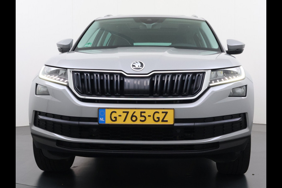 Škoda Kodiaq 1.5TSI Autom. Trekhaak Adap.Cruise Panoramadak Virtual Cockpit Camera Canton®-Audio Stoelverwarming 3-Zone Ecc Navi Apple Carpla Led Lmv Bluetooth Isofix Regen-Lichtsensor 1.800KG Trekgewicht Zeer Complete Auto