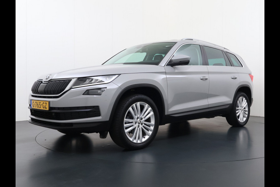 Škoda Kodiaq 1.5TSI Autom. Trekhaak Adap.Cruise Panoramadak Virtual Cockpit Camera Canton®-Audio Stoelverwarming 3-Zone Ecc Navi Apple Carpla Led Lmv Bluetooth Isofix Regen-Lichtsensor 1.800KG Trekgewicht Zeer Complete Auto