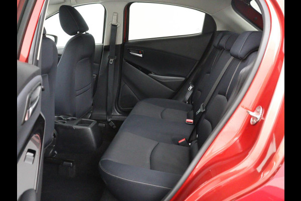 Mazda 2 1.5 Skyactiv-G Luxury | Stoel en stuurverwarming | Cruise control | Parkeersensoren | DAB | LM| Stoel en stuurverwarming | Cruise control | Parkeersensoren | DAB | LM