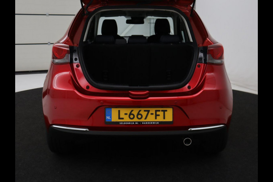 Mazda 2 1.5 Skyactiv-G Luxury | Stoel en stuurverwarming | Cruise control | Parkeersensoren | DAB | LM| Stoel en stuurverwarming | Cruise control | Parkeersensoren | DAB | LM