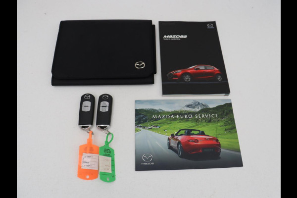 Mazda 2 1.5 Skyactiv-G Luxury | Stoel en stuurverwarming | Cruise control | Parkeersensoren | DAB | LM| Stoel en stuurverwarming | Cruise control | Parkeersensoren | DAB | LM