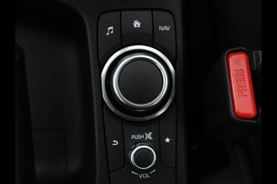 Mazda 2 1.5 Skyactiv-G Luxury | Stoel en stuurverwarming | Cruise control | Parkeersensoren | DAB | LM| Stoel en stuurverwarming | Cruise control | Parkeersensoren | DAB | LM