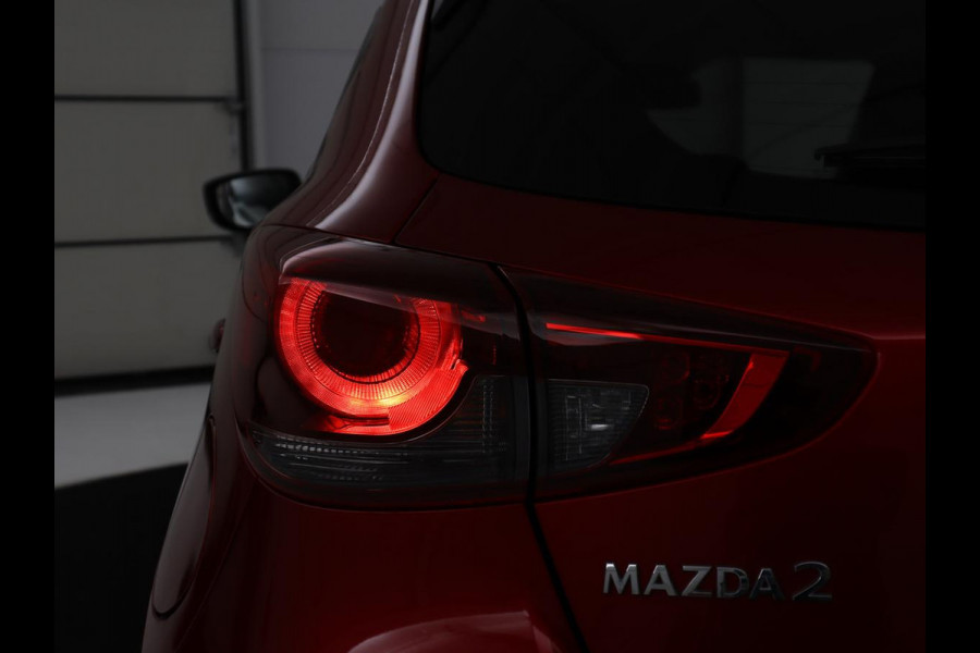 Mazda 2 1.5 Skyactiv-G Luxury | Stoel en stuurverwarming | Cruise control | Parkeersensoren | DAB | LM| Stoel en stuurverwarming | Cruise control | Parkeersensoren | DAB | LM