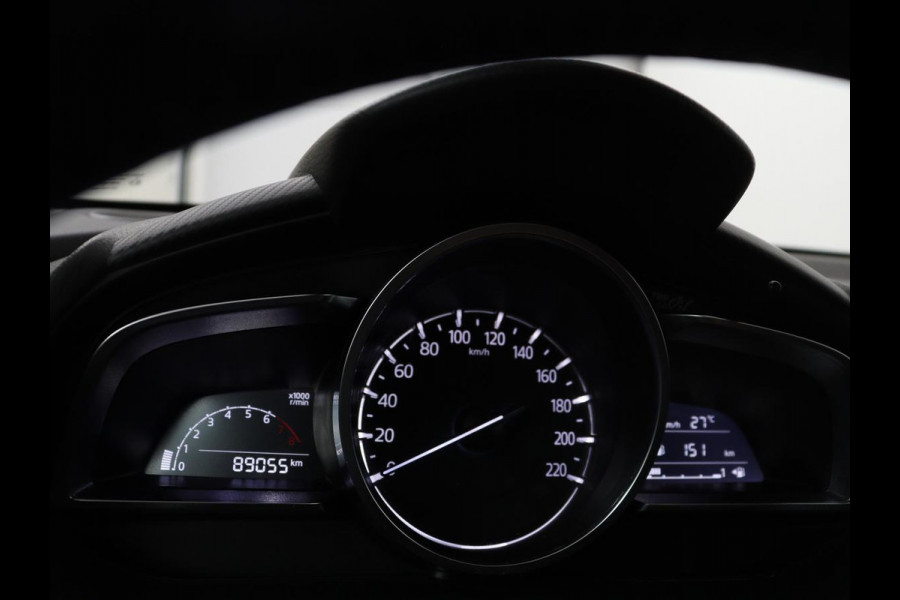 Mazda 2 1.5 Skyactiv-G Luxury | Stoel en stuurverwarming | Cruise control | Parkeersensoren | DAB | LM| Stoel en stuurverwarming | Cruise control | Parkeersensoren | DAB | LM