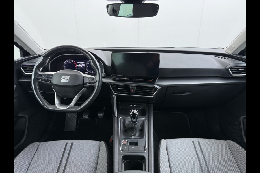 Seat Leon Sportstourer 1.5TSI 131PK Adap.Cruise Trekhaak 3-Zone Ecc Camera Navi Apple Carplay Android Auto Pdc Style Business Intense Lmv Led Bluetooth Keyless Isofix 1.400KG Trekgewicht Rijstrooksensor 1e Eigenaar Dealeronderhouden Origineel Nederlandse Auto