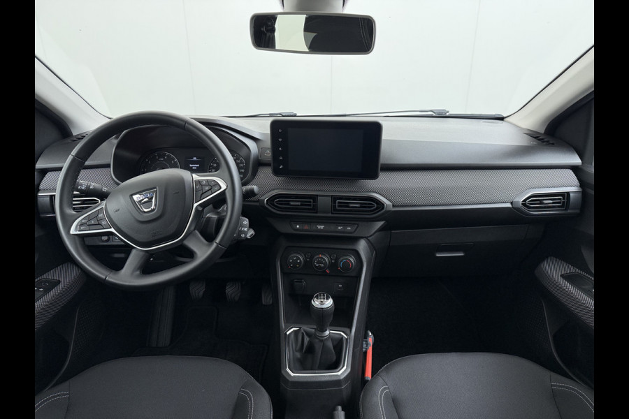 Dacia Sandero 1.0TCe 92PK 5Drs Navi Airco Apple Carplay Android Auto Cruise Control Bluetooth Pdc Comfort Isofix Regen-Lichtsensor ESP 1e Eigenaar Origineel Nederlandse Auto