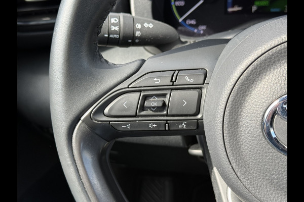 Toyota Yaris Cross 1.5 Hybrid Business Plus | Navi | ACC | Camera | Keyless | LED