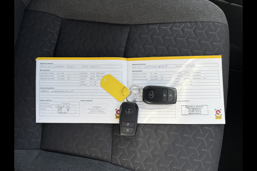 Toyota Yaris Cross 1.5 Hybrid Business Plus | Navi | ACC | Camera | Keyless | LED