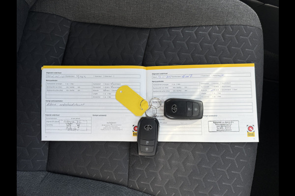 Toyota Yaris Cross 1.5 Hybrid Business Plus | Navi | ACC | Camera | Keyless | LED