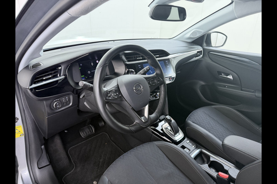 Opel CORSA-E Elegance 50kWh SOH 92% 3-Fase Adap.Cruise Stoel+Stuurverwarming 360°Camera Apple Carplay Android Auto Navi Ecc Pdc Lmv 17" Led Privacy Glas Bluetooth Regen-Lichtsensor Lane Assist Isofix Origineel Nederlandse Auto