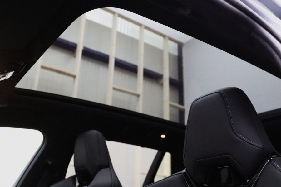 BMW M5 Touring 728 PK PHEV, M-Drivers Pack, Panoramadak, B&W Sound, Trekhaak, Carbon Int, Driv. Ass. Prof, Comfort Pack