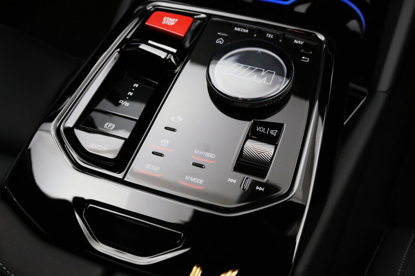 BMW M5 Touring 728 PK PHEV, M-Drivers Pack, Panoramadak, B&W Sound, Trekhaak, Carbon Int, Driv. Ass. Prof, Comfort Pack