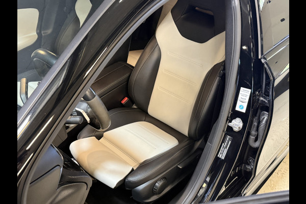 Mercedes-Benz A-Klasse 180 Business Solution AMG | Sfeerverlichting | Leder | Stoelverwarming