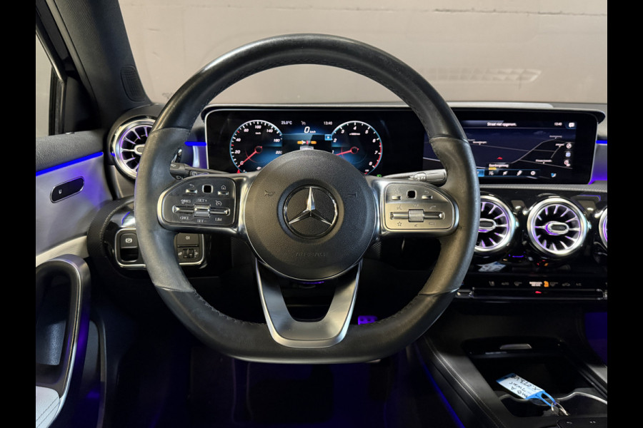 Mercedes-Benz A-Klasse 180 Business Solution AMG | Sfeerverlichting | Leder | Stoelverwarming