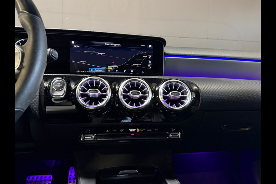 Mercedes-Benz A-Klasse 180 Business Solution AMG | Sfeerverlichting | Leder | Stoelverwarming