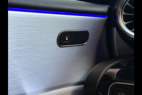 Mercedes-Benz A-Klasse 180 Business Solution AMG | Sfeerverlichting | Leder | Stoelverwarming
