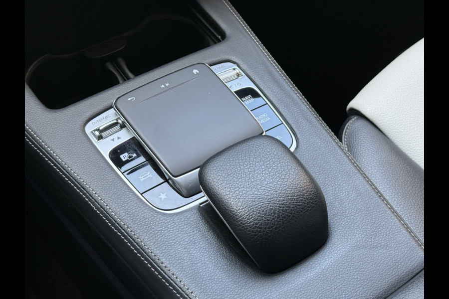 Mercedes-Benz A-Klasse 180 Business Solution AMG | Sfeerverlichting | Leder | Stoelverwarming