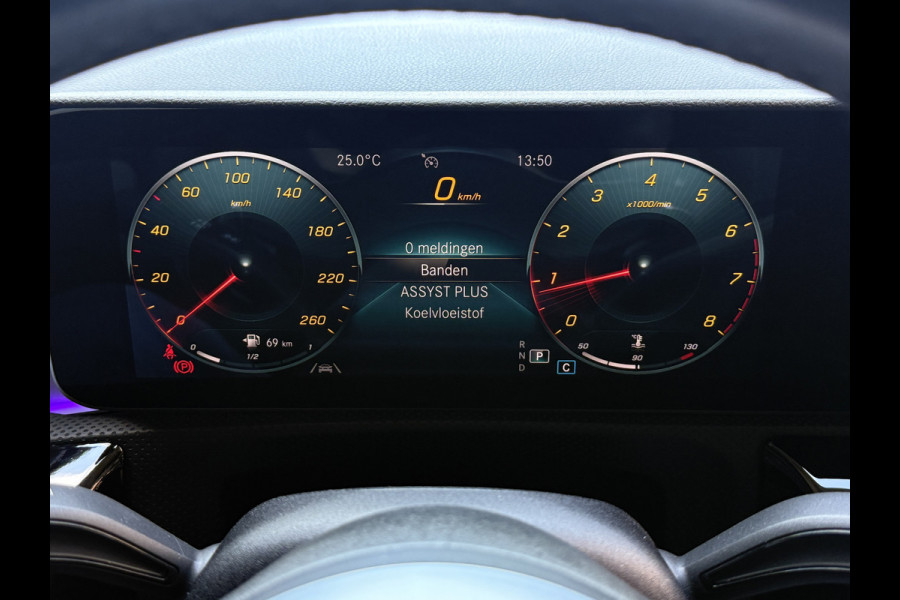 Mercedes-Benz A-Klasse 180 Business Solution AMG | Sfeerverlichting | Leder | Stoelverwarming