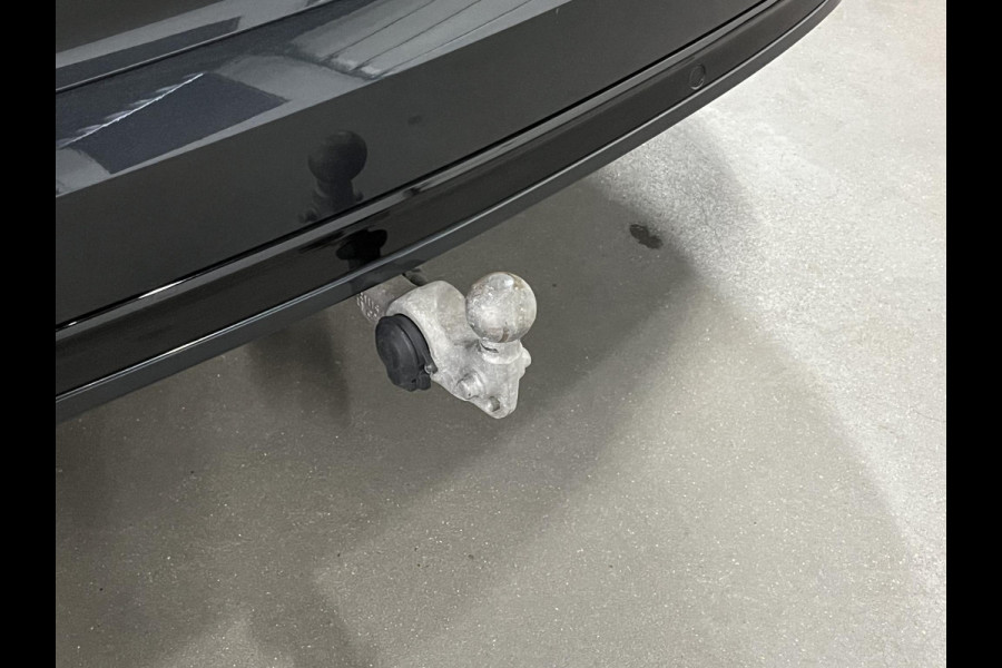 Volvo XC90 2.0 T8 Recharge AWD R-Design *long range* Luchtvering | Trekhaak | Open dak | Adapt. cruise | Stoel-/stuurverwarming | 360 camera | Stoelventilatie | 22" wielen