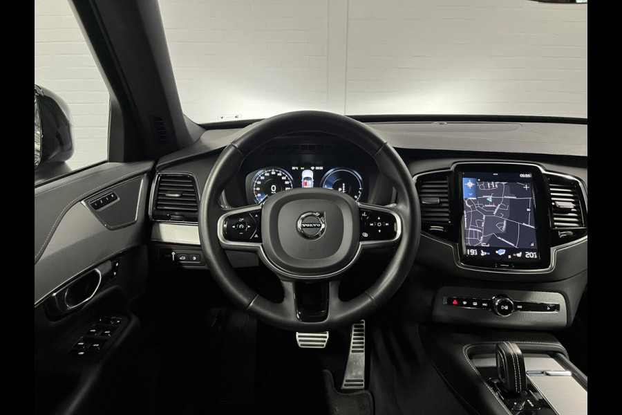 Volvo XC90 2.0 T8 Recharge AWD R-Design *long range* Luchtvering | Trekhaak | Open dak | Adapt. cruise | Stoel-/stuurverwarming | 360 camera | Stoelventilatie | 22" wielen