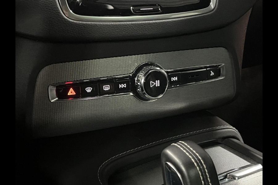 Volvo XC90 2.0 T8 Recharge AWD R-Design *long range* Luchtvering | Trekhaak | Open dak | Adapt. cruise | Stoel-/stuurverwarming | 360 camera | Stoelventilatie | 22" wielen