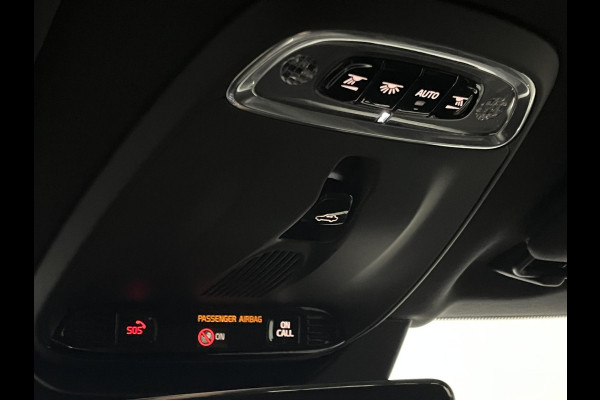 Volvo XC90 2.0 T8 Recharge AWD R-Design *long range* Luchtvering | Trekhaak | Open dak | Adapt. cruise | Stoel-/stuurverwarming | 360 camera | Stoelventilatie | 22" wielen