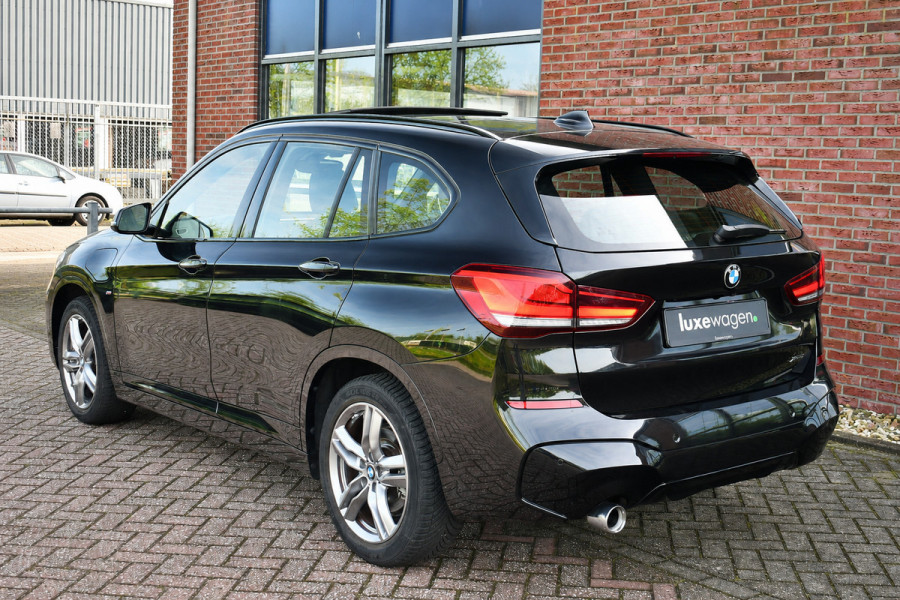 BMW X1 xDrive25e M-Sport Pano El-zetels Camera Carplay El-klep Shadowline