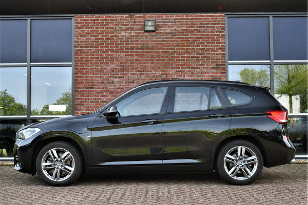 BMW X1 xDrive25e M-Sport Pano El-zetels Camera Carplay El-klep Shadowline