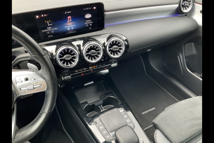 Mercedes-Benz CLA-Klasse Shooting Brake 200 Premium Plus AMG Pano Carplay Stoelverw Uitstraling!