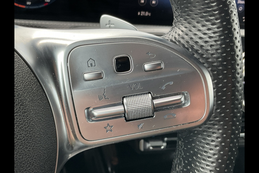 Mercedes-Benz CLA-Klasse Shooting Brake 200 Premium Plus AMG Pano Carplay Stoelverw Uitstraling!