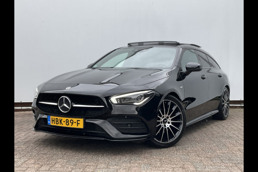Mercedes-Benz CLA-Klasse Shooting Brake 200 Premium Plus AMG Pano Carplay Stoelverw Uitstraling!