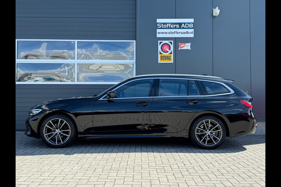 BMW 3 Serie Touring 318d High Executive | Navi Prof | HK Audio | 18 inch | Leder | LED | Stoelverw. | CarPlay | 3-zone Clima | PDC