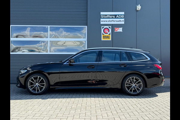 BMW 3 Serie Touring 318d High Executive | Navi Prof | HK Audio | 18 inch | Leder | LED | Stoelverw. | CarPlay | 3-zone Clima | PDC