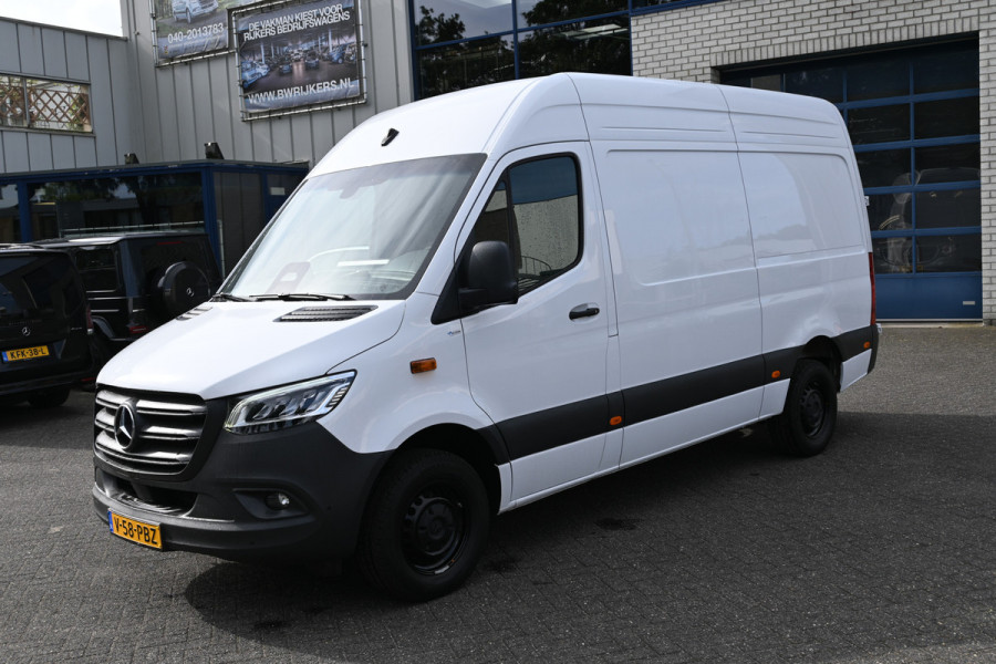 Mercedes-Benz Sprinter 317 CDI L2H2 Pro LED verlichting, Geveerde stoel, Etc.