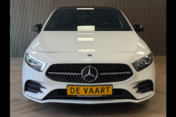 Mercedes-Benz A-Klasse 180 Business Solution AMG AUT. CAMERA NAVI APPLE CARPLAY SFEERVERLICHTING PDC STOELVERWARMING CRUISECONTROL