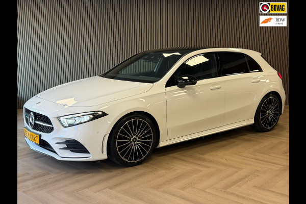 Mercedes-Benz A-Klasse 180 Business Solution AMG AUT. CAMERA NAVI APPLE CARPLAY SFEERVERLICHTING PDC STOELVERWARMING CRUISECONTROL