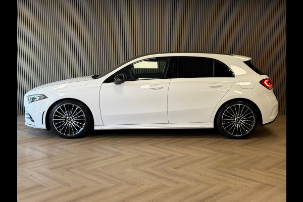 Mercedes-Benz A-Klasse 180 Business Solution AMG AUT. CAMERA NAVI APPLE CARPLAY SFEERVERLICHTING PDC STOELVERWARMING CRUISECONTROL