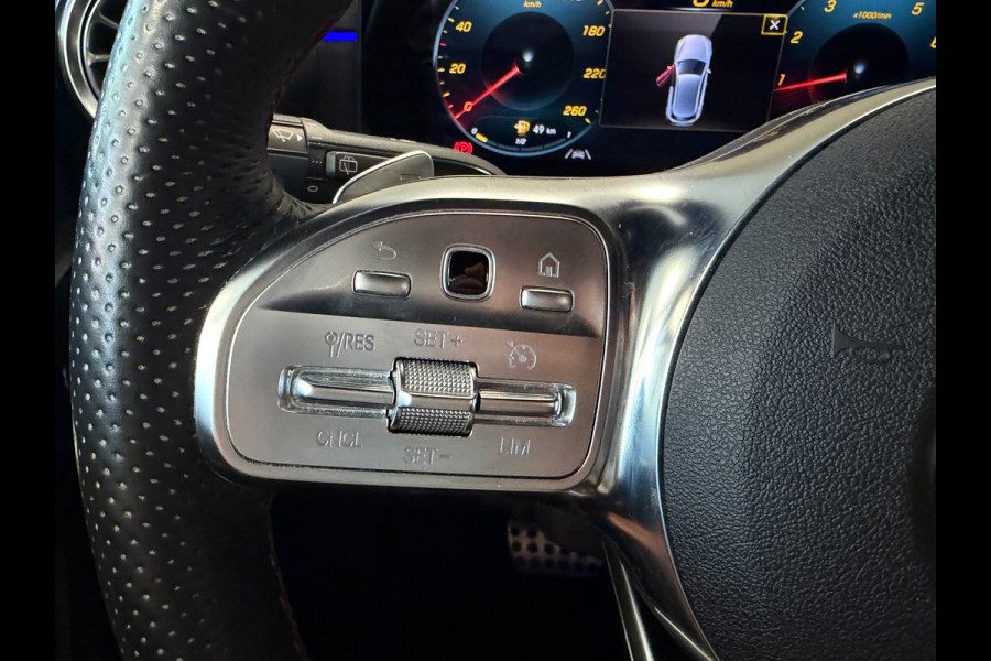 Mercedes-Benz A-Klasse 180 Business Solution AMG AUT. CAMERA NAVI APPLE CARPLAY SFEERVERLICHTING PDC STOELVERWARMING CRUISECONTROL