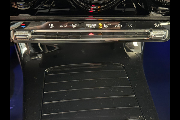 Mercedes-Benz A-Klasse 180 Business Solution AMG AUT. CAMERA NAVI APPLE CARPLAY SFEERVERLICHTING PDC STOELVERWARMING CRUISECONTROL