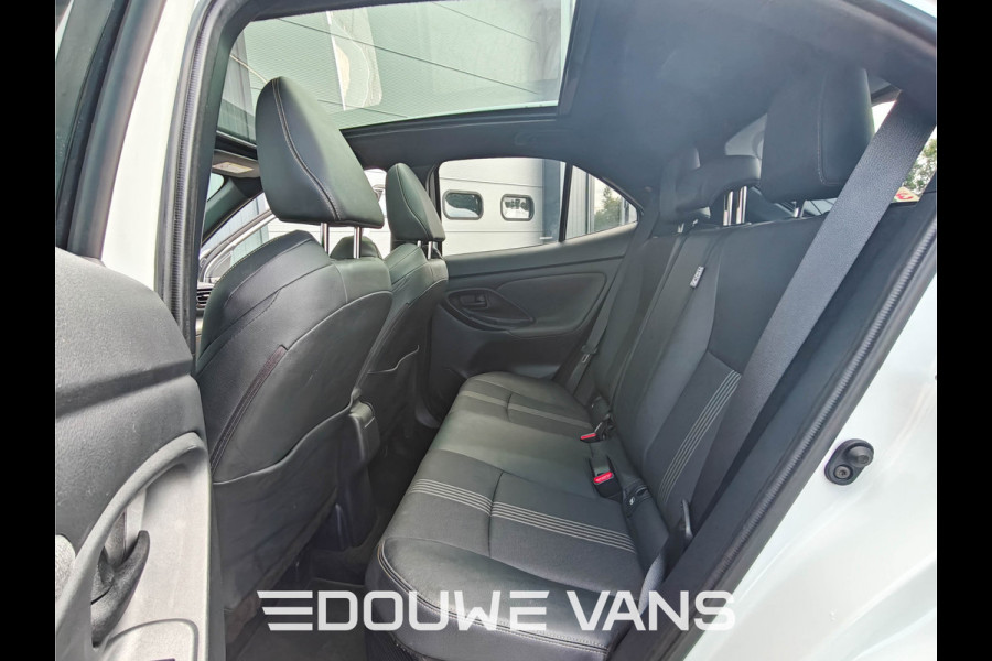 Toyota Yaris Cross Hybrid FWD Adventure Panorama Carplay
