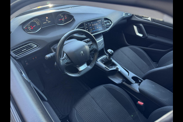 Peugeot 308 SW 1.2 PureTech Blue Lease Executive NL-AUTO | PANODAK | RIEM V.V. | NAVI