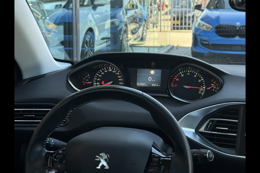 Peugeot 308 SW 1.2 PureTech Blue Lease Executive NL-AUTO | PANODAK | RIEM V.V. | NAVI