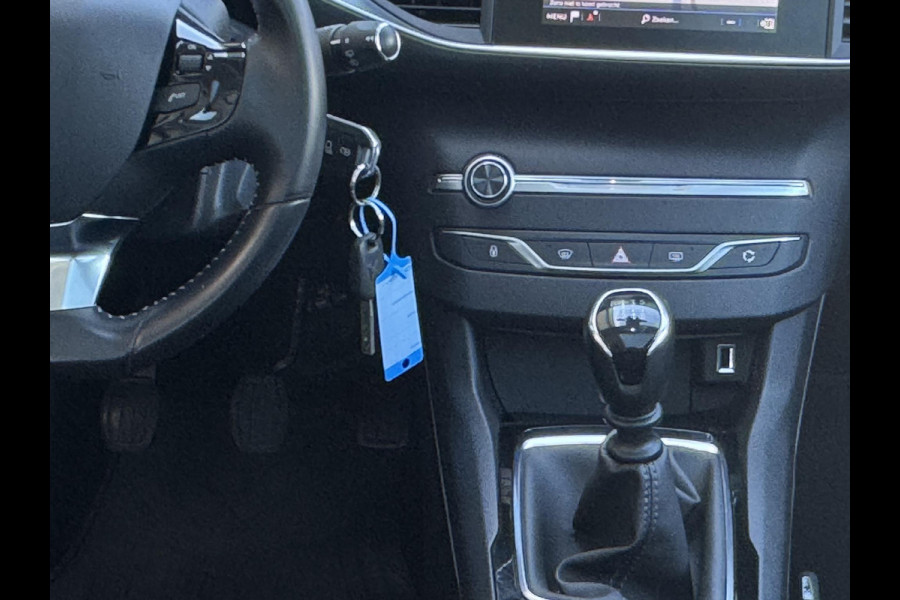 Peugeot 308 SW 1.2 PureTech Blue Lease Executive NL-AUTO | PANODAK | RIEM V.V. | NAVI