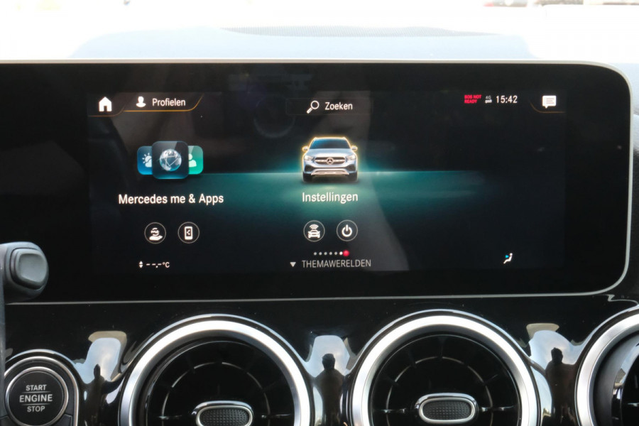 Mercedes-Benz GLA 200 Business Solution 163 PK | Trekhaak Afneembaar | All-Season Banden | Stoelverwarming | Navigatie | LMV 19''