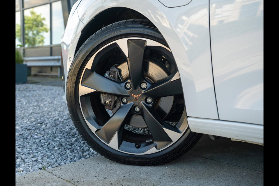 CUPRA Leon Sportstourer 1.4 TSI eHybrid 204pk PHEV Business / Memory / ACC / Camera / Carplay