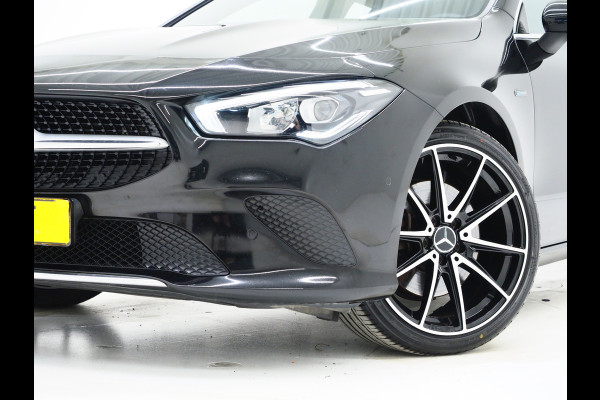 Mercedes-Benz CLA-Klasse Shooting Brake 250 e Premium | Panoramadak | Leder | Trekhaak | Camera | Sfeerlicht | Carbon | Cruise | LED
