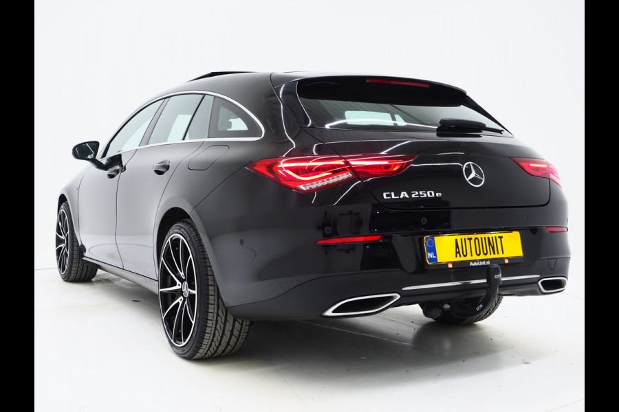 Mercedes-Benz CLA-Klasse Shooting Brake 250 e Premium | Panoramadak | Leder | Trekhaak | Camera | Sfeerlicht | Carbon | Cruise | LED