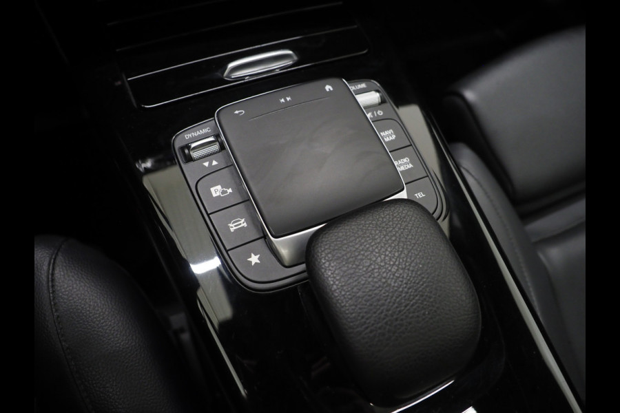 Mercedes-Benz CLA-Klasse Shooting Brake 250 e Premium | Panoramadak | Leder | Trekhaak | Camera | Sfeerlicht | Carbon | Cruise | LED