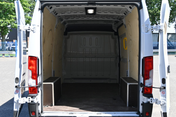 Fiat Ducato 2.2 140 pk L2H2 3.5t Airco, Camera, 270 Graden achterdeuren